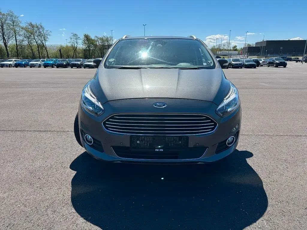 Gebraucht Ford S-MAX Titanium 241 PS (177 kW) 2015 Grau Van / Kleinbus