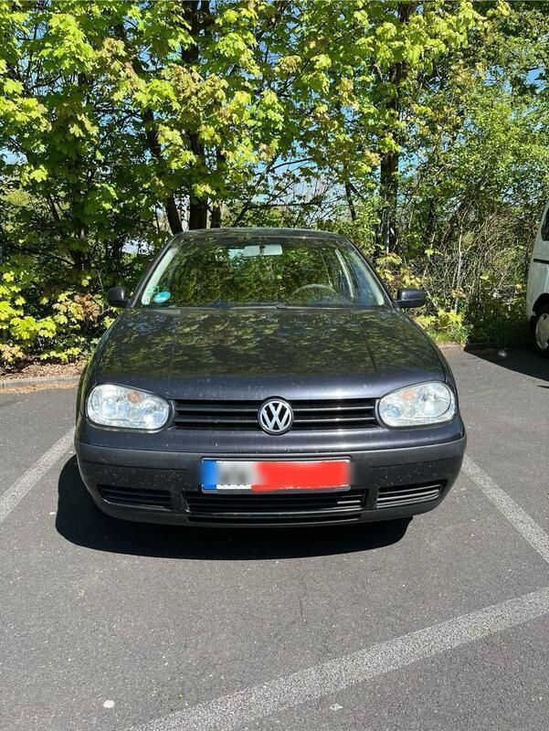Schwarz Gebraucht 2003 VW Golf IV Edition Kleinwagen | 900 € (Guter Preis) - Bild 1/4