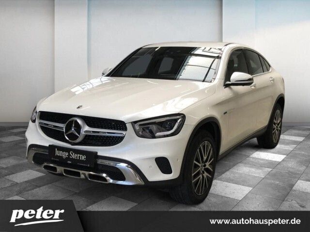 Weiß Gebraucht 2021 Mercedes GLC300e Coupé | 57.890 € - Bild 1/4