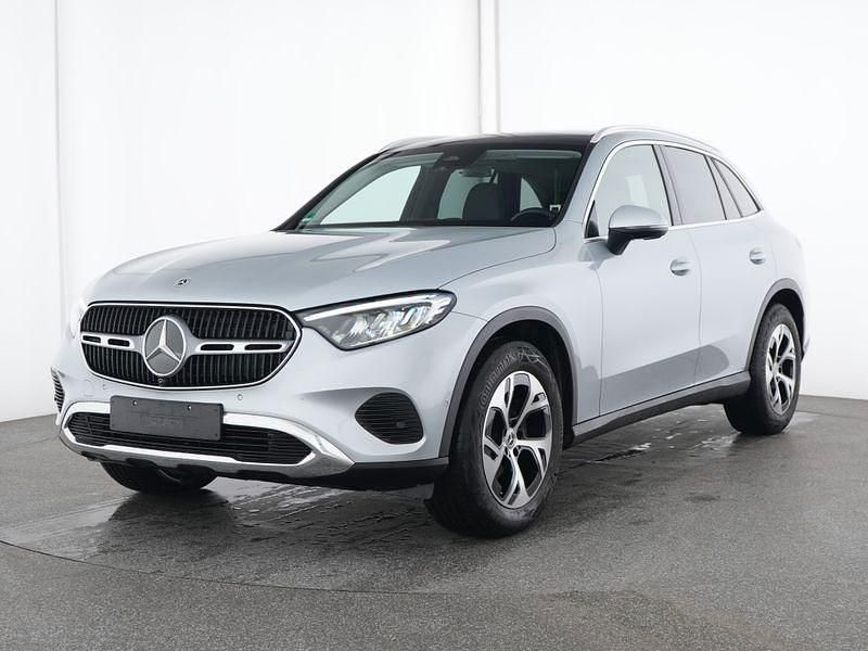 Metalliclack hightechsilber Gebraucht 2025 Mercedes GLC220 Avantgarde SUV | 53.710 € (Fairer Preis) - Bild 1/4