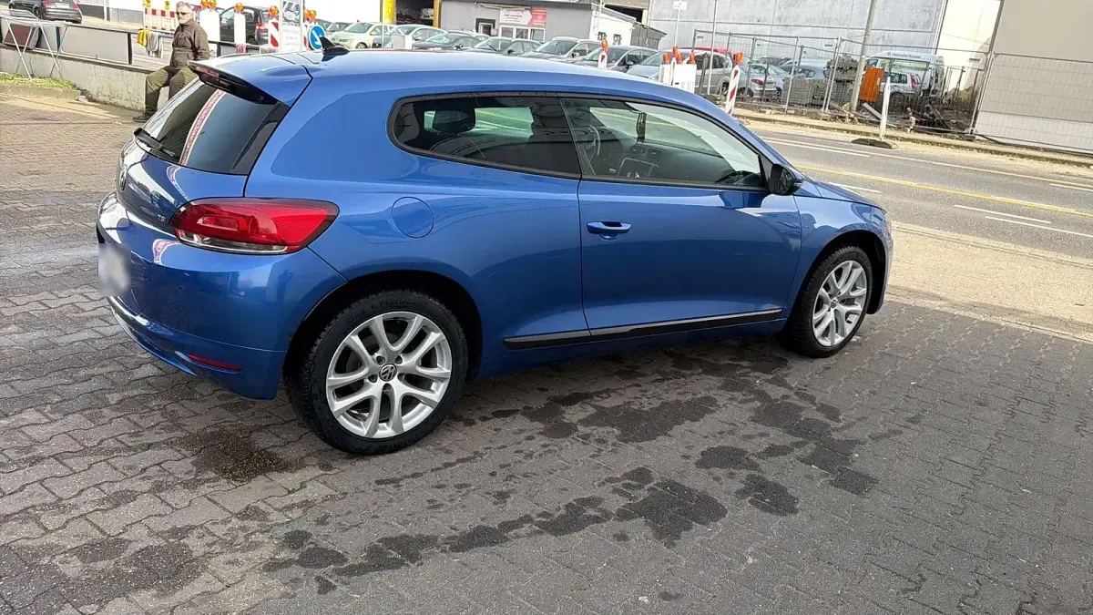 Gebraucht VW Scirocco 160 PS (117 kW) 2009 Blau Coupé