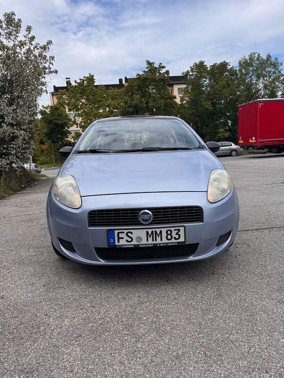 Blau Gebraucht 2006 Fiat Punto Active Kleinwagen | 2.200 € (Fairer Preis) - Bild 1/4