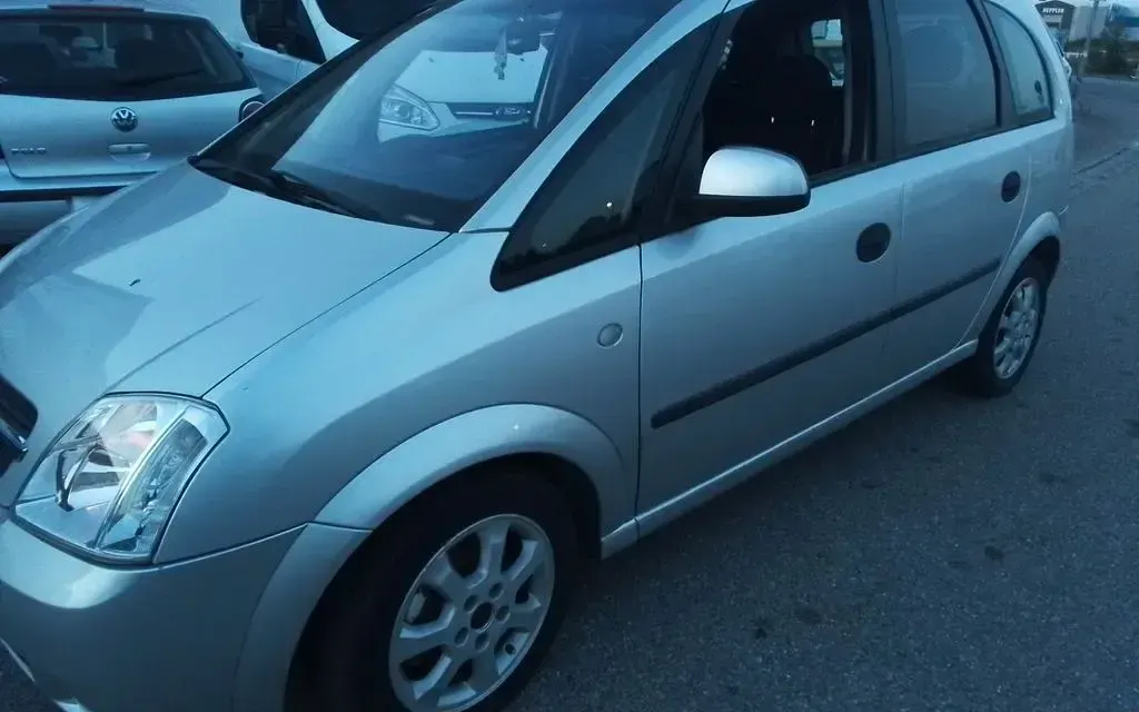 Gebraucht Opel Meriva Cosmo 101 PS (74 kW) 2004 Other Van / Kleinbus