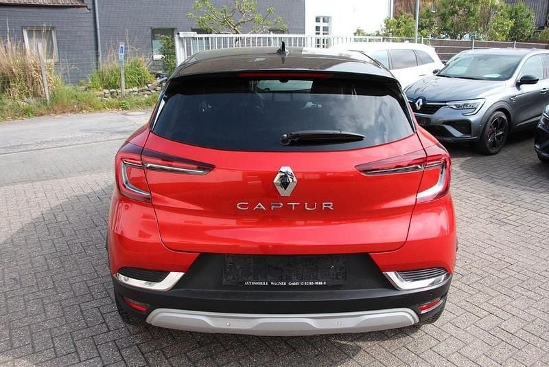 Gebraucht Renault Captur Techno 158 PS (116 kW) 2022 Rot SUV