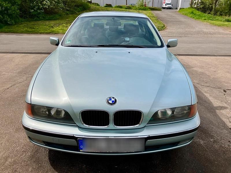 Gebraucht BMW 523 Basis 170 PS (125 kW) 1996 Andere farben Limousine