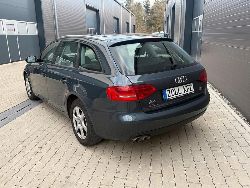 Gebraucht Audi A4 143 PS (105 kW) 2010 Grau Kombi