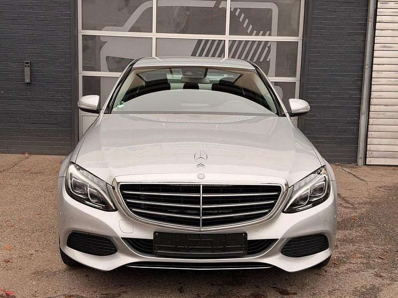 Gebraucht Mercedes C180 Exclusive 156 PS (114 kW) 2014 Silber Limousine
