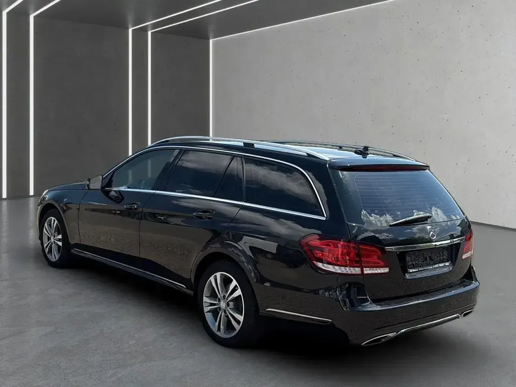 Gebraucht Mercedes E200 136 PS (100 kW) 2014 Schwarz Kombi