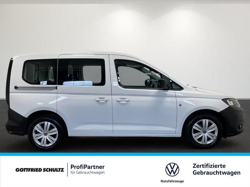 Second-hand VW Caddy Basis 122 CP (89 kW) 2023 Alb Monovolum