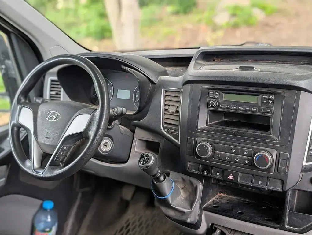Gebraucht Hyundai H 350 150 PS (110 kW) 2015 Weiß Van