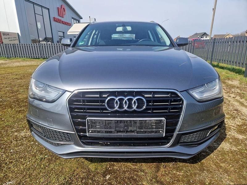 Gebraucht Audi A4 Ambiente 136 PS (100 kW) 2014 Grau Kombi