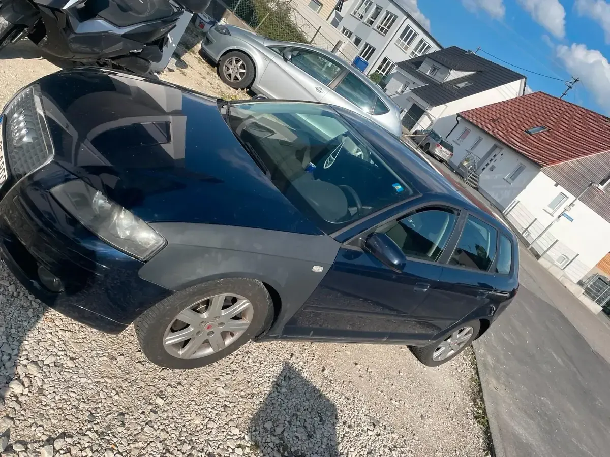 Gebraucht Audi A3 115 PS (84 kW) 2005 Blau Kleinwagen