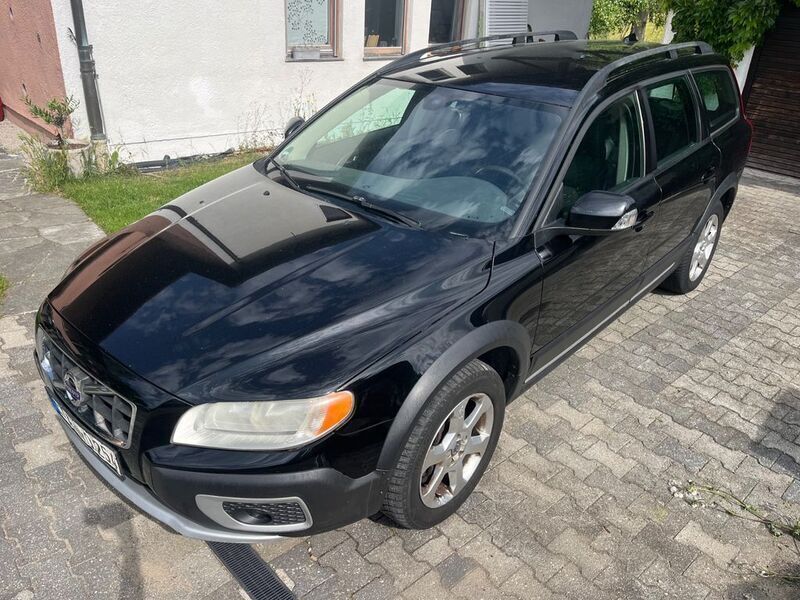 Schwarz Gebraucht 2007 Volvo XC70 Summum SUV | 4.990 € (Fairer Preis) - Bild 1/4