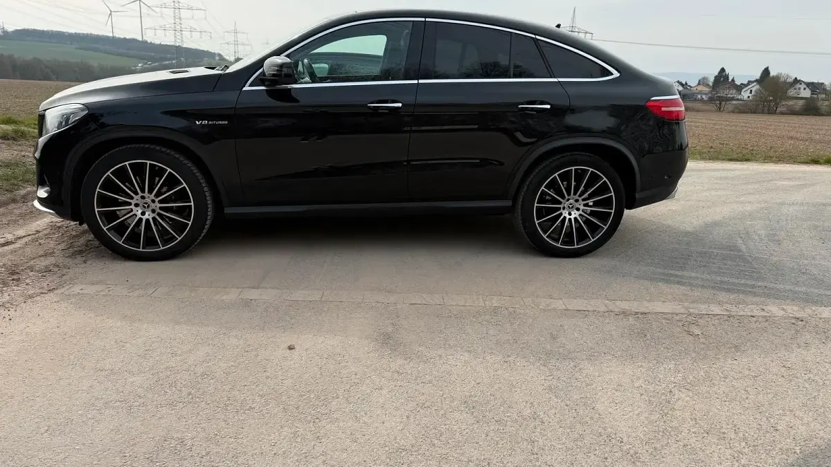 Gebraucht Mercedes GLE500 Style 455 PS (334 kW) 2017 Schwarz Coupé