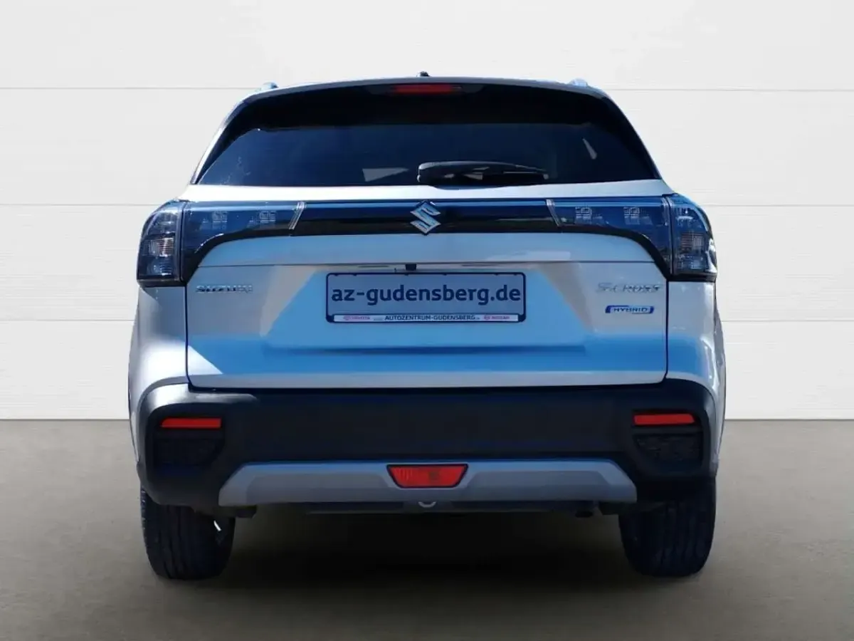 Gebraucht Suzuki SX4 S-Cross Comfort 129 PS (94 kW) 2023 Grau SUV