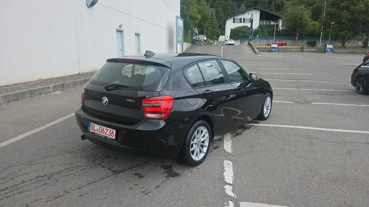 Gebraucht BMW 116 Advantage 136 PS (100 kW) 2013 Schwarz Kleinwagen
