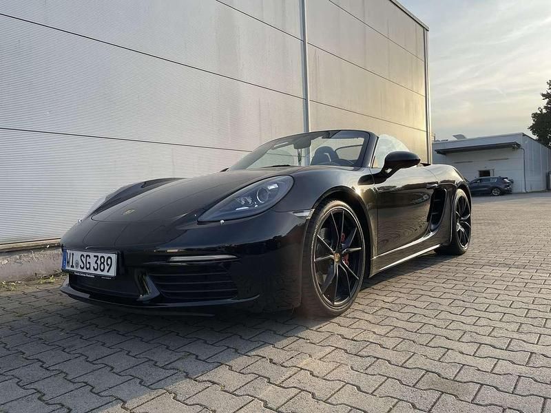 Second-hand Porsche 718 349 CP (256 kW) 2017 Negru Cabrio