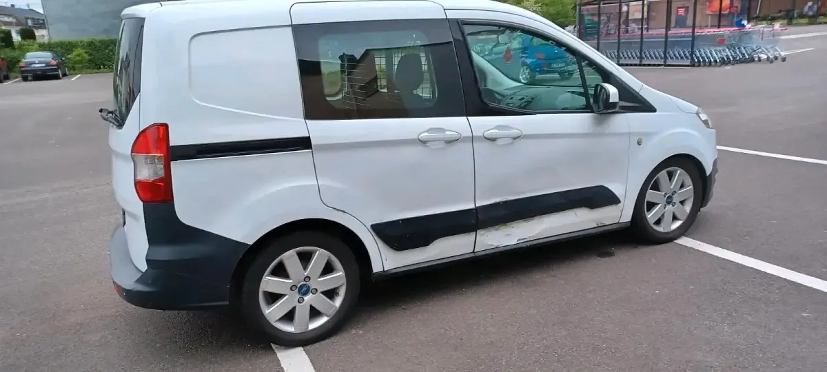 Używany Ford Transit 75 KM (55 kW) 2017 Biały Minivan