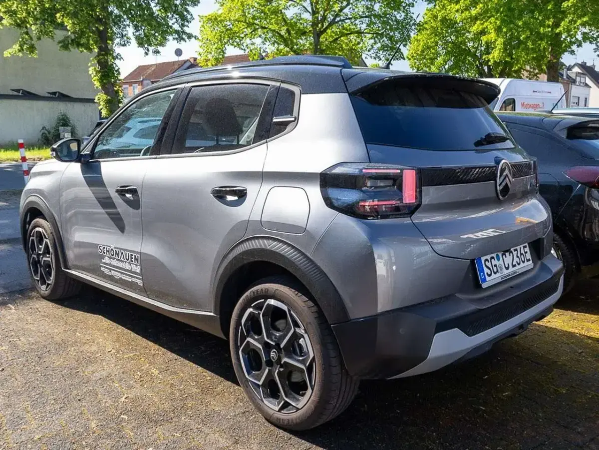 Używany Citroën e-C3 83 kW (113 KM) 2025 Szary Hatchback