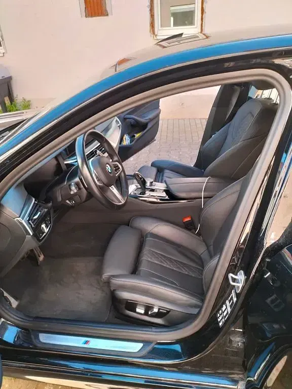 Gebraucht BMW 540 Performance 340 PS (250 kW) 2023 Schwarz Limousine