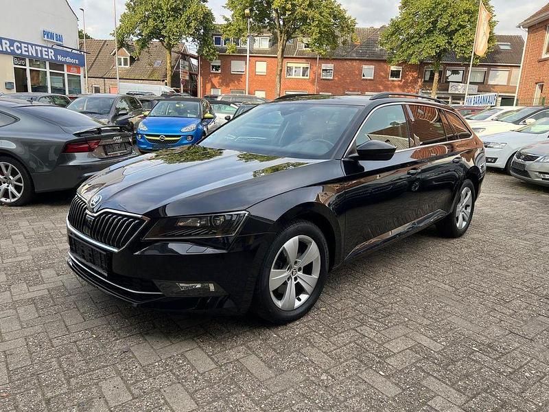 Schwarz Gebraucht 2016 Skoda Superb Ambition Kombi | 16.999 € (Fairer Preis) - Bild 1/4