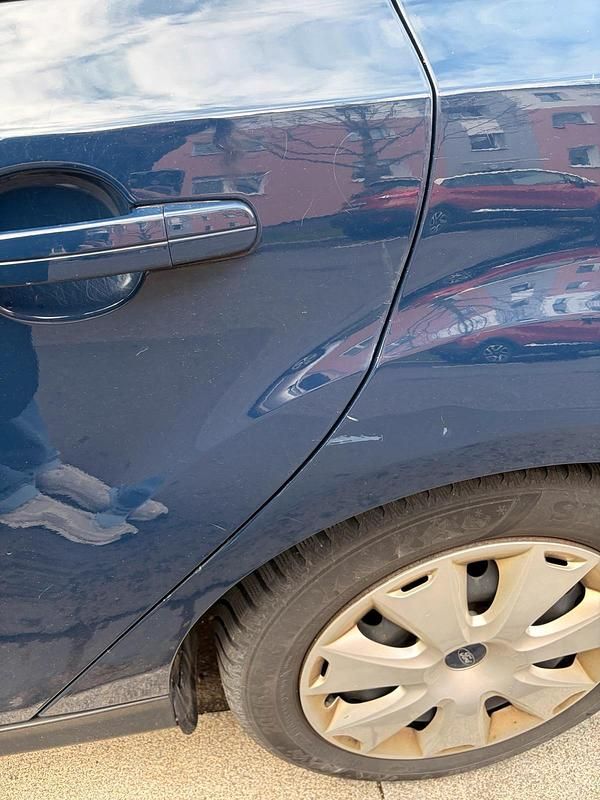 Gebraucht Ford Focus 140 PS (102 kW) 2013 Blau Limousine