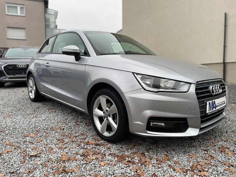 Gebraucht Audi A1 Sport 82 PS (60 kW) 2017 Silber Kleinwagen