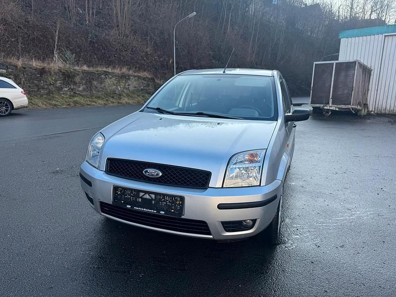 Gebraucht Ford Fusion 80 PS (58 kW) 2003 Silber Kleinwagen