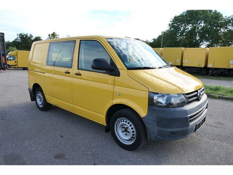 Gebraucht VW T5 84 PS (61 kW) 2011 Ginstergelb r1032 Van
