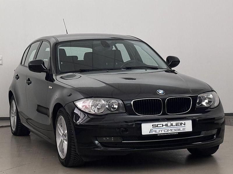 Gebraucht BMW 118 Advantage 143 PS (105 kW) 2011 Black sapphire metallic Kleinwagen