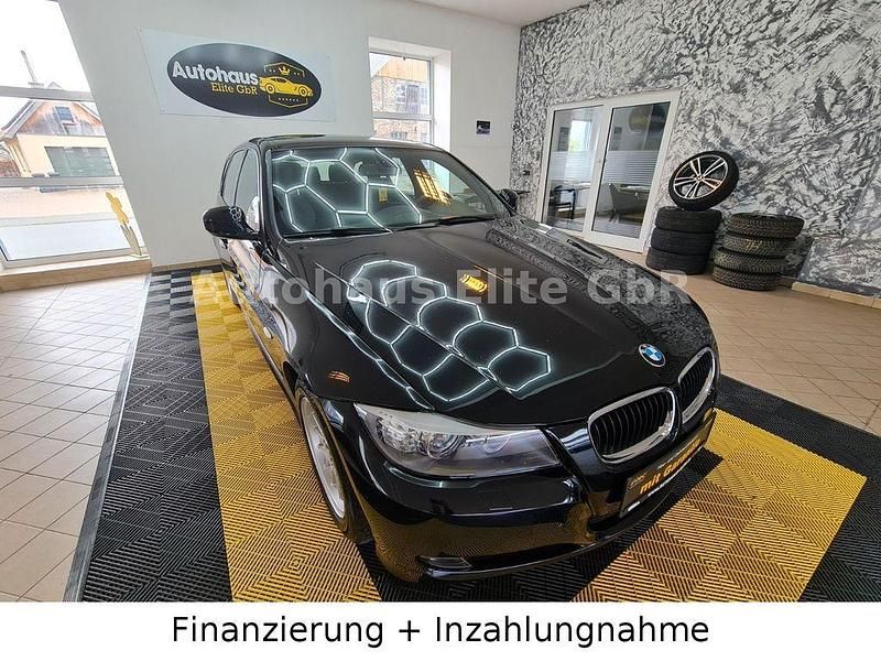 Gebraucht BMW 320 170 PS (125 kW) 2011 Schwarz Limousine