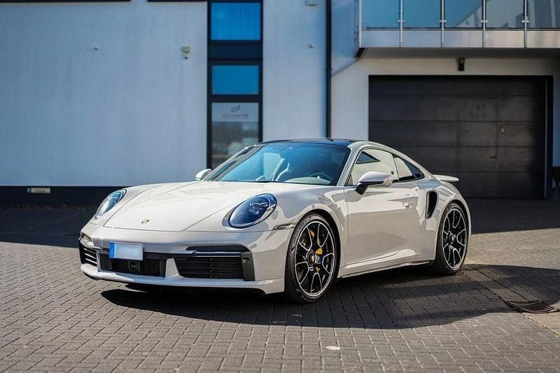 Grau Gebraucht 2022 Porsche 992 Coupé | 229.000 € (Fairer Preis) - Bild 1/4