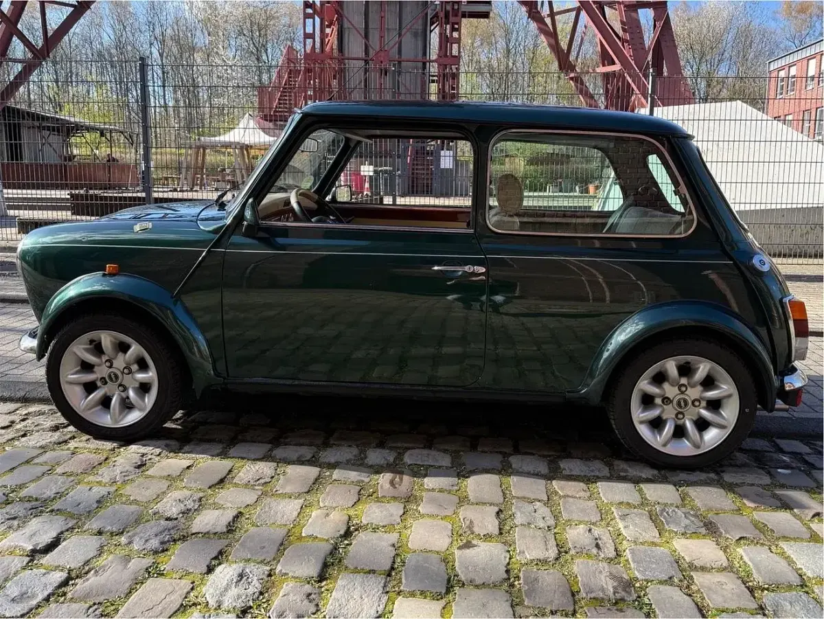 Usado Mini Cooper 63 HP (46 kW) 2000 Verde Citadino
