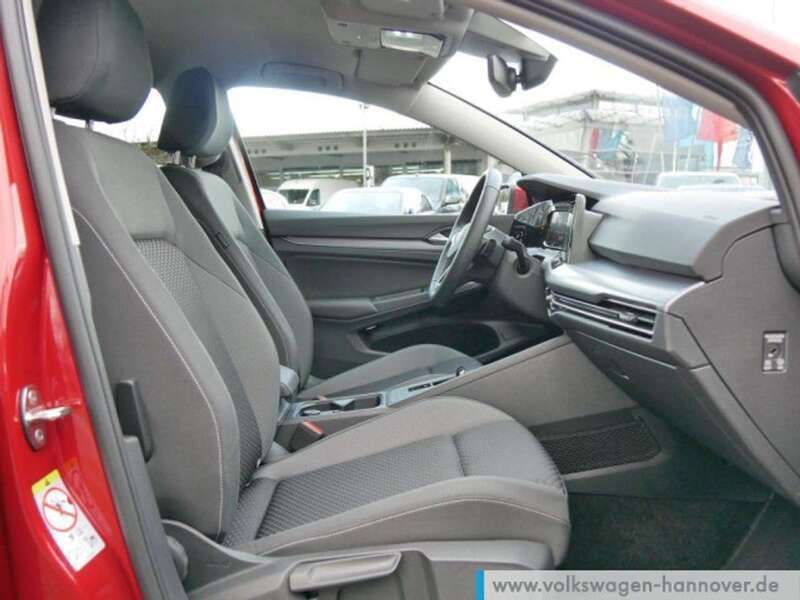 Gebraucht VW Golf VIII Active 110 PS (80 kW) 2023 Andere farbe Limousine