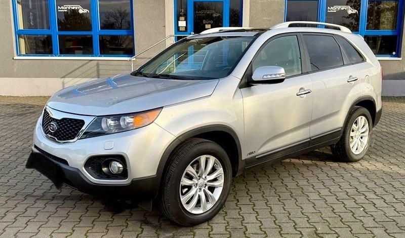Silber Gebraucht 2012 Kia Sorento SUV | 7.990 € (Guter Preis) - Bild 1/4