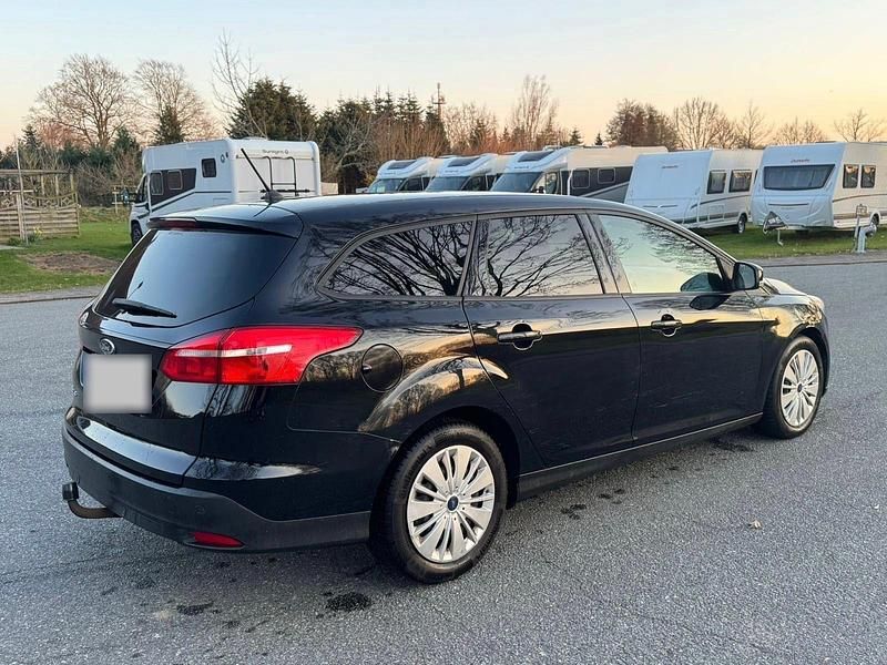 Gebraucht Ford Focus Business Edition 120 PS (88 kW) 2018 Schwarz Kombi