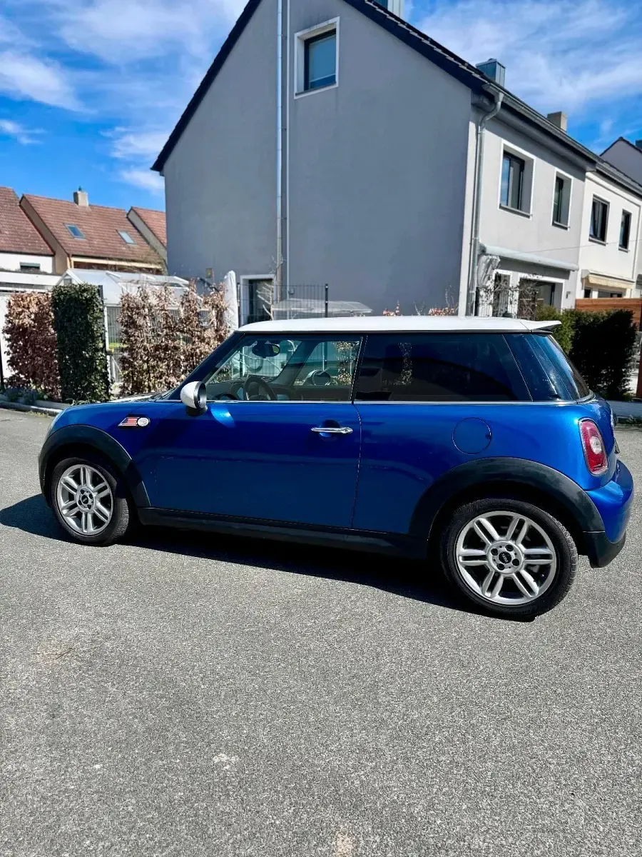 Usata Mini Cooper 120 CV (88 kW) 2009 Blu Utilitaria