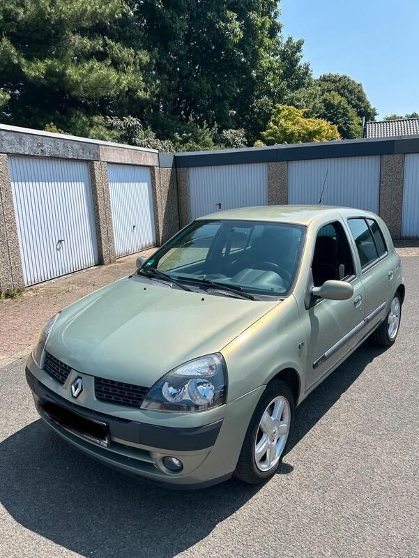 Grau Gebraucht 2003 Renault Clio II Kleinwagen | 1.200 € (Guter Preis) - Bild 1/4
