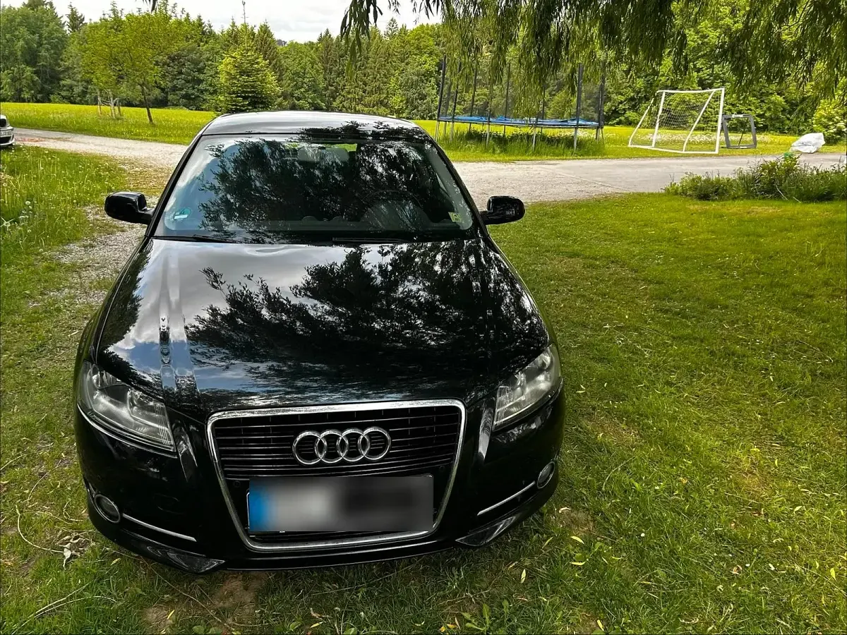 Używany Audi A3 125 KM (91 kW) 2010 Czarny Hatchback