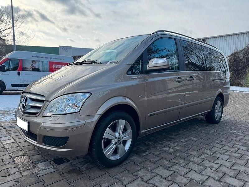 Beige Gebraucht 2012 Mercedes Viano Edition Van / Kleinbus | 14.500 € (Superpreis) - Bild 1/4