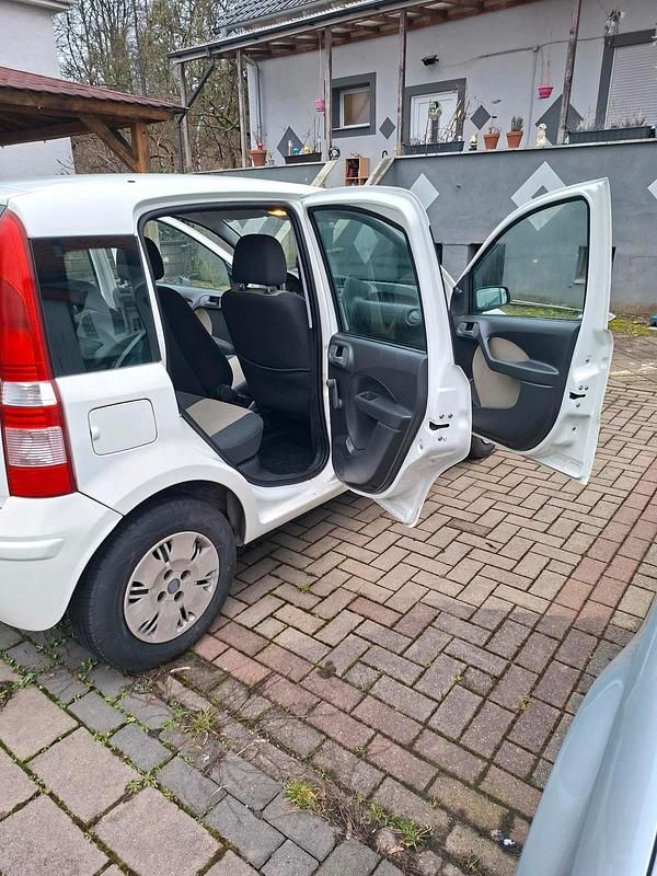Gebraucht Fiat Panda 60 PS (44 kW) 2009 Weiß Kleinwagen
