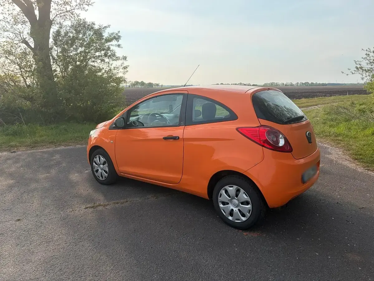 Gebraucht Ford Ka 69 PS (50 kW) 2014 Orange Kleinwagen