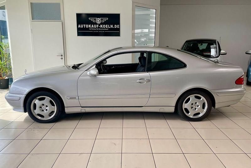Silber Gebraucht 2003 Mercedes CLK200 Coupé | 2.990 € (Fairer Preis) - Bild 1/4