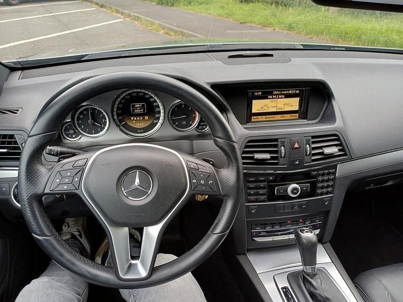 Gebraucht Mercedes E250 204 PS (150 kW) 2013 Grau Coupé