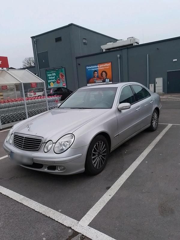 Second-hand Mercedes E220 150 CP (110 kW) 2002 Gri Berlinǎ