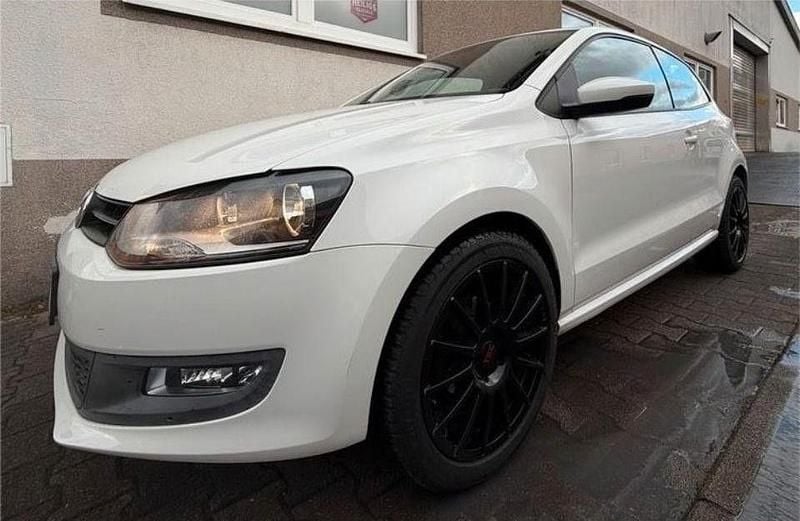 Gebraucht VW Polo Team 105 PS (77 kW) 2010 Weiß Limousine