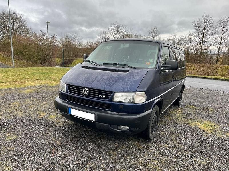 Gebraucht VW T4 102 PS (75 kW) 2000 Blau Van