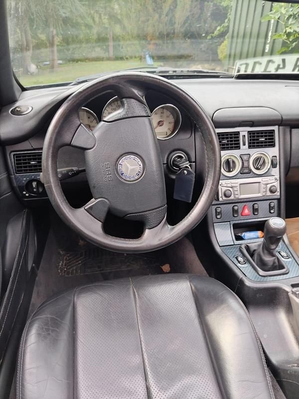 Gebraucht Mercedes SLK230 142 PS (104 kW) 1997 Grün Cabrio