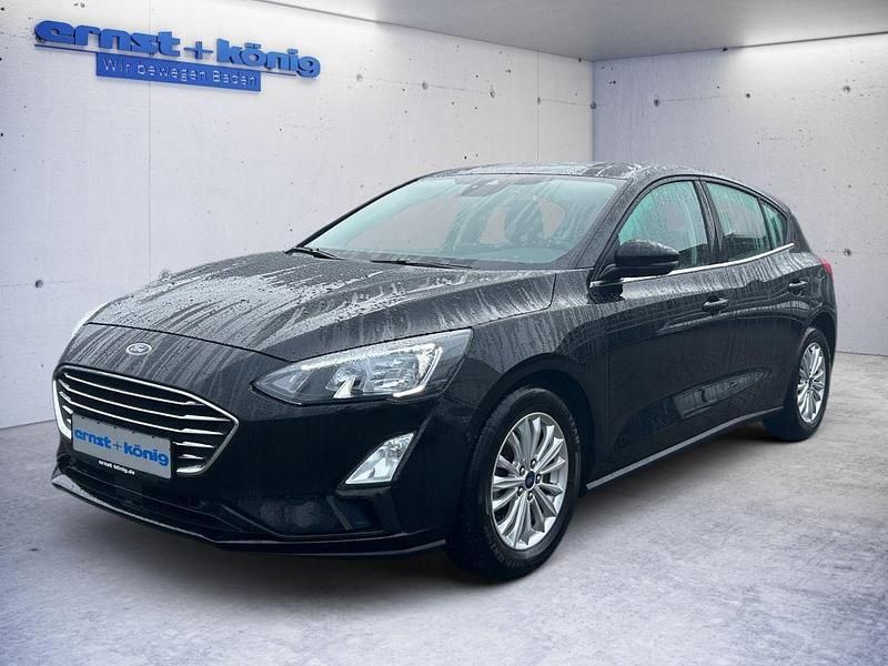 Gebraucht Ford Focus Titanium 125 PS (91 kW) 2022 Schwarz Limousine