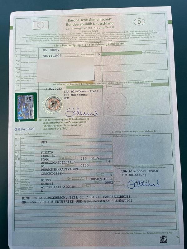 Second-hand Ford Fiesta 68 CP (50 kW) 2004 Argintiu Hatchback